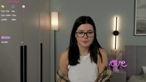Snapshot of jazminenakano chatting on 09-15-25, 07:36 Mira the personal mirage D online show from 09-15-25, 07:36