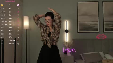 Snapshot of jazminenakano chatting on 09-24-25, 07:17 Mira the personal mirage D online show from 09-24-25, 07:17