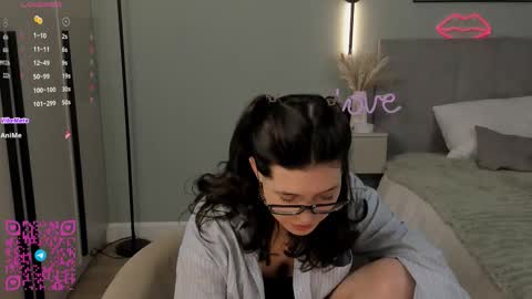 Snapshot of jazminenakano chatting on 09-30-25, 07:41 Mira the personal mirage D online show from 09-30-25, 07:41