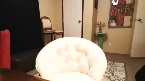 J Nicole online show from 10-19-25, 12:22