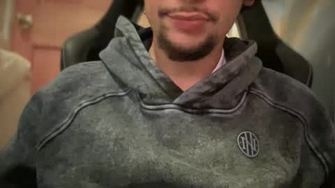 Royal Family online show from 01-10-26, 06:53