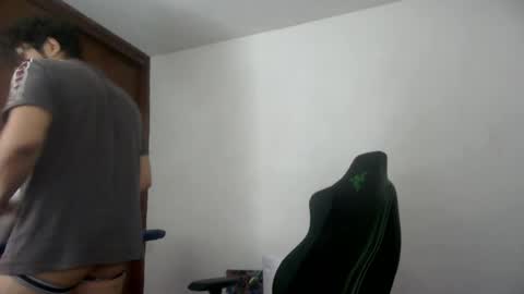 Snapshot of jbx6x9 chatting on 06-04-26, 02:45 NiceD online show from 06-04-26, 02:45