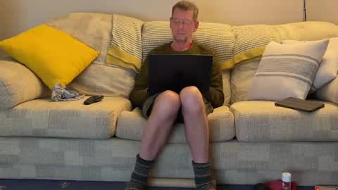 Jon online show from 12-18-24, 04:17