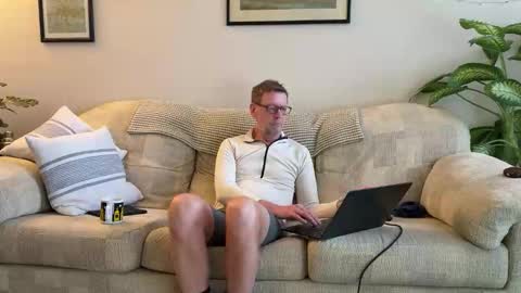 Jon online show from 01-06-26, 02:10