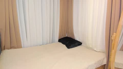 Snapshot of jchugecock chatting on 12-04-25, 08:50 jchugecock online show from 12-04-25, 08:50