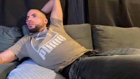 Snapshot of jcmax305 chatting on 02-15-26, 04:14 JcMax305 online show from 02-15-26, 04:14