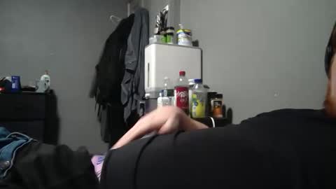 Snapshot of jd202009 chatting on 10-27-25, 09:19 Red Head Romeo online show from 10-27-25, 09:19