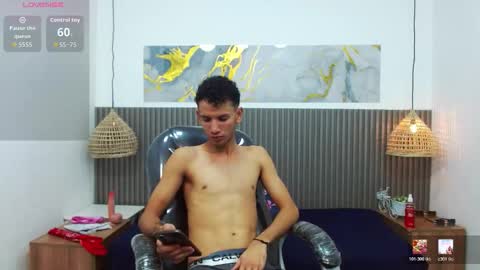 jdwhite18 online show from 03-10-26, 03:55