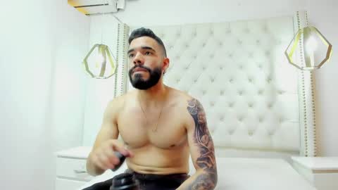 JEAN online show from 04-01-26, 07:33