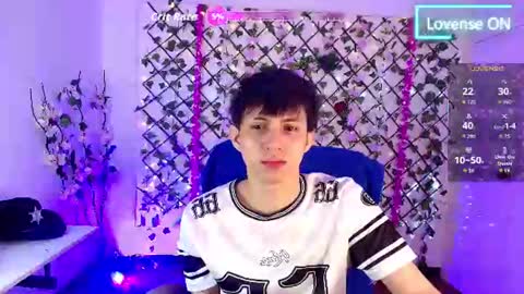 Snapshot of jean_miller1 chatting on 07-18-26, 11:14 Jean online show from 07-18-26, 11:14