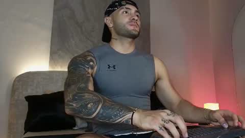 Snapshot of jeancolleman chatting on 06-11-26, 12:08 Jean Colleman online show from 06-11-26, 12:08