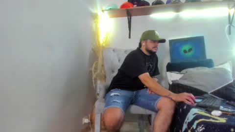 Snapshot of jeann_alex chatting on 06-15-26, 10:45 Jean alex online show from 06-15-26, 10:45
