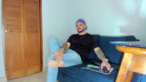 Snapshot of jeann_alex chatting on 07-09-26, 12:37 Jean alex online show from 07-09-26, 12:37