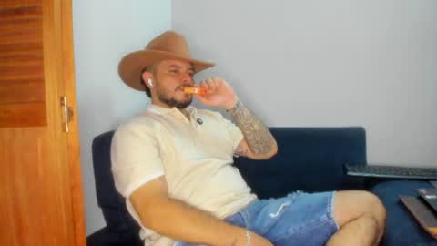 Snapshot of jeann_alex chatting on 07-17-26, 01:12 Jean alex online show from 07-17-26, 01:12