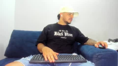 Snapshot of jeann_alex chatting on 07-31-26, 05:07 Jean alex online show from 07-31-26, 05:07