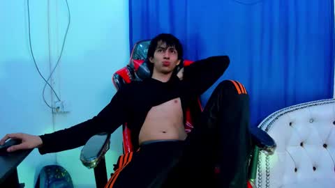 Snapshot of jeanram18 chatting on 09-21-25, 11:12 JEAN online show from 09-21-25, 11:12