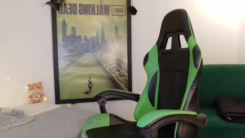 Snapshot of jebbins chatting on 03-24-26, 06:46 jebbins online show from 03-24-26, 06:46