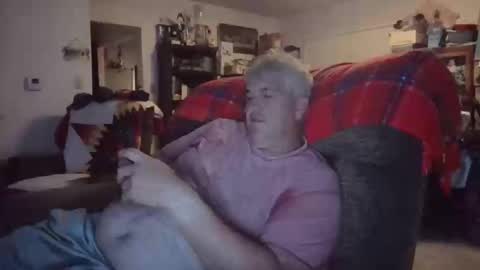 dadbody71 online show from 05-17-26, 02:09