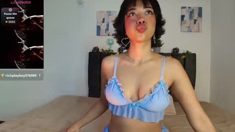 Snapshot of jedah_18 chatting on 11-23-25, 08:19 Jedah online show from 11-23-25, 08:19