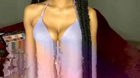 Snapshot of jeddahdolly chatting on 01-18-25, 02:03 jeddahdolly online show from 01-18-25, 02:03