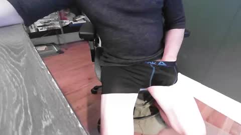 jedge4404 online show from 04-07-26, 07:58