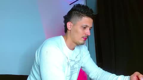 Snapshot of jeff_deall chatting on 09-21-25, 04:03 Jeff Deal online show from 09-21-25, 04:03