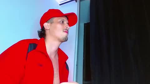 Snapshot of jeff_deall chatting on 10-05-25, 07:07 Jeff Deal online show from 10-05-25, 07:07