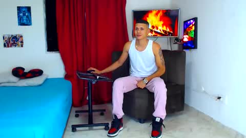 Snapshot of jeffer21_hot chatting on 06-11-26, 05:27 jeffer21_hot online show from 06-11-26, 05:27