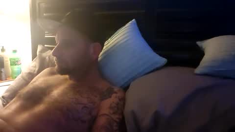 Snapshot of jeffersonjason438 chatting on 12-16-25, 05:12 Doingitright online show from 12-16-25, 05:12