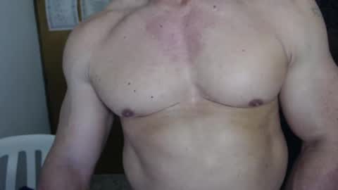 Snapshot of jefmuscletw chatting on 02-01-25, 08:05 brayam online show from 02-01-25, 08:05