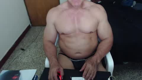 Snapshot of jefmuscletw chatting on 02-03-25, 12:04 brayam online show from 02-03-25, 12:04
