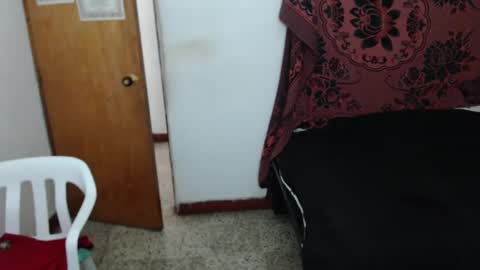 Snapshot of jefmuscletw chatting on 03-04-25, 03:15 brayam online show from 03-04-25, 03:15