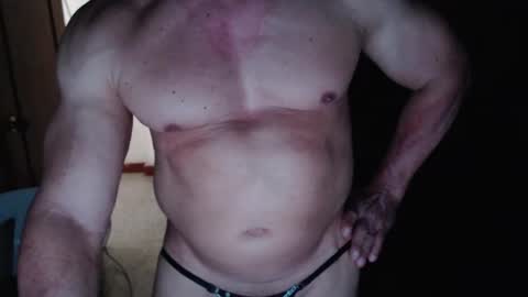 Snapshot of jefmuscletw chatting on 03-06-25, 03:35 brayam online show from 03-06-25, 03:35