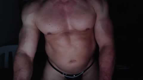 Snapshot of jefmuscletw chatting on 03-09-25, 03:01 brayam online show from 03-09-25, 03:01