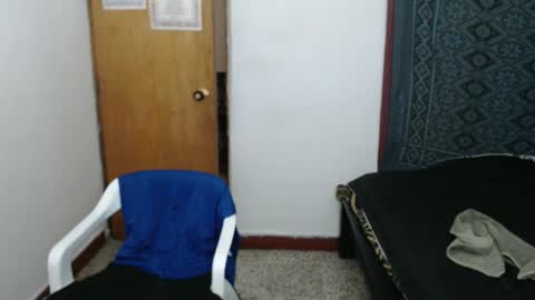 Snapshot of jefmuscletw chatting on 10-08-25, 03:09 brayam online show from 10-08-25, 03:09