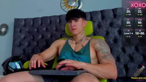 Snapshot of jeins_carter chatting on 12-03-24, 04:50 JC online show from 12-03-24, 04:50