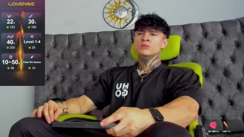 Snapshot of jeins_carter chatting on 01-03-25, 01:47 JC online show from 01-03-25, 01:47