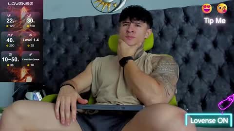 Snapshot of jeins_carter chatting on 01-17-25, 01:46 JC online show from 01-17-25, 01:46