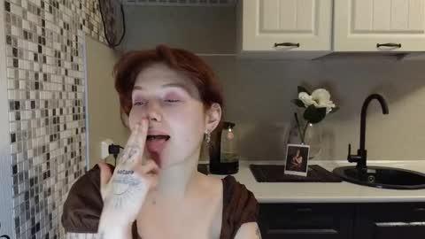 Snapshot of jelly_cherry chatting on 01-18-25, 10:17 Emily online show from 01-18-25, 10:17