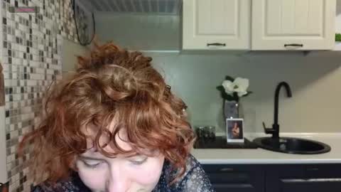 Snapshot of jelly_cherry chatting on 02-12-25, 05:15 Emily online show from 02-12-25, 05:15