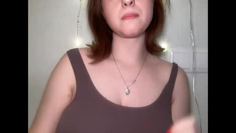 Snapshot of jelly_gum chatting on 12-13-24, 11:45 Inna online show from 12-13-24, 11:45