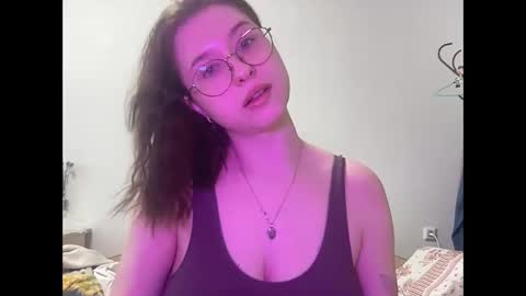 Snapshot of jelly_gum chatting on 01-23-25, 08:15 Inna online show from 01-23-25, 08:15