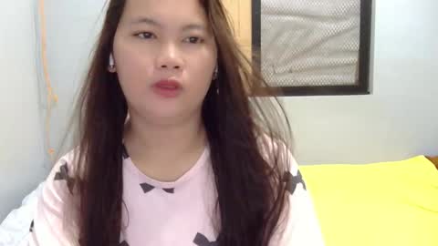 Snapshot of jemainesy chatting on 03-12-26, 12:50 jemainesy online show from 03-12-26, 12:50