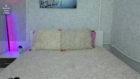 Alice online show from 01-17-25, 01:46