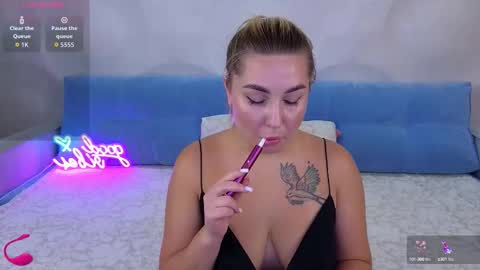 Alice online show from 09-22-25, 01:02