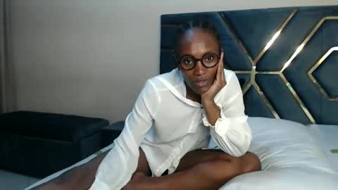 Snapshot of jemimaaam chatting on 02-05-25, 12:17 Jemmi online show from 02-05-25, 12:17