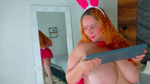 Jena  online show from 10-20-25, 01:39