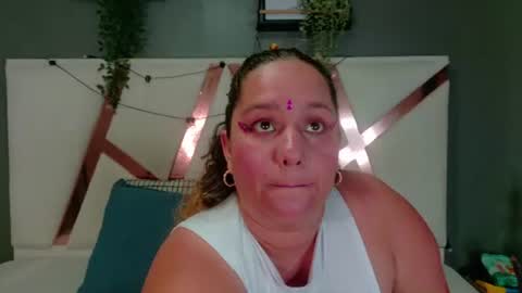 Snapshot of jenacooper__ chatting on 06-15-26, 12:13 Jena online show from 06-15-26, 12:13