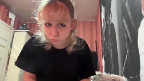 Snapshot of jenaehaby chatting on 05-27-26, 09:17 Jessica online show from 05-27-26, 09:17