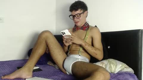 Snapshot of jenfrysuarez chatting on 12-01-25, 11:32 jenfrysuarez online show from 12-01-25, 11:32